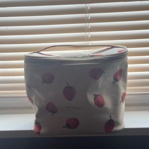 Kate Spade Dessert Lunchbox